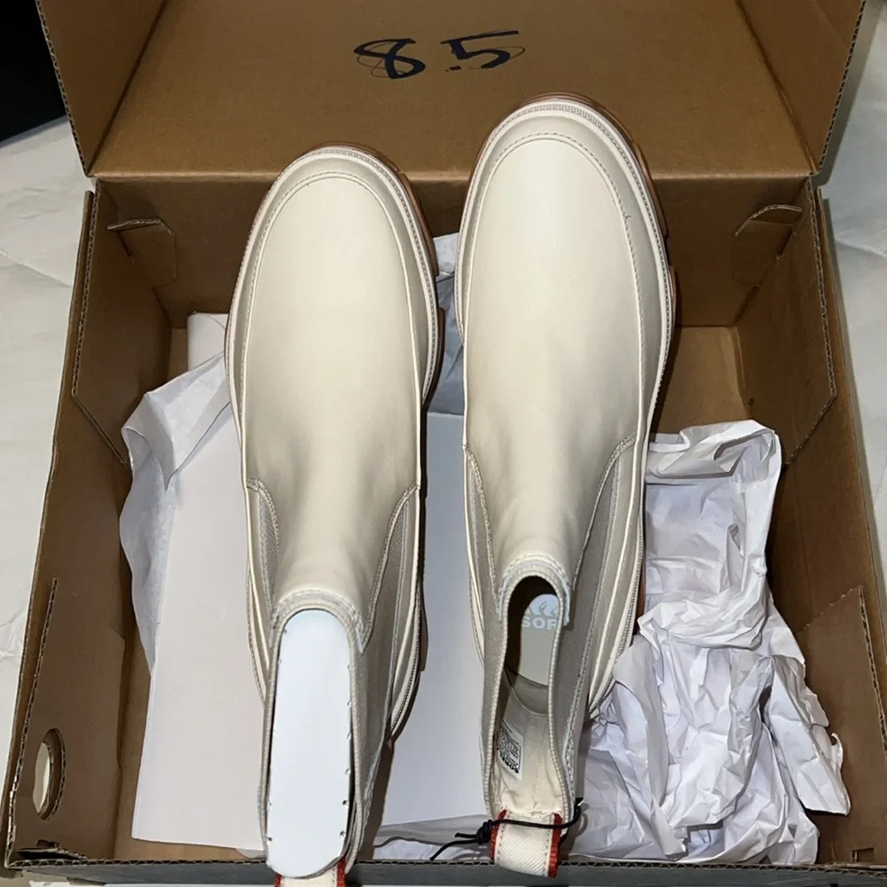 LAST PAIR NWT Sorel Boot 6.5 - Picture 6 of 8